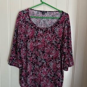 Roz & Ali Vibrant Pink and Black Leaf Pattern Blouse